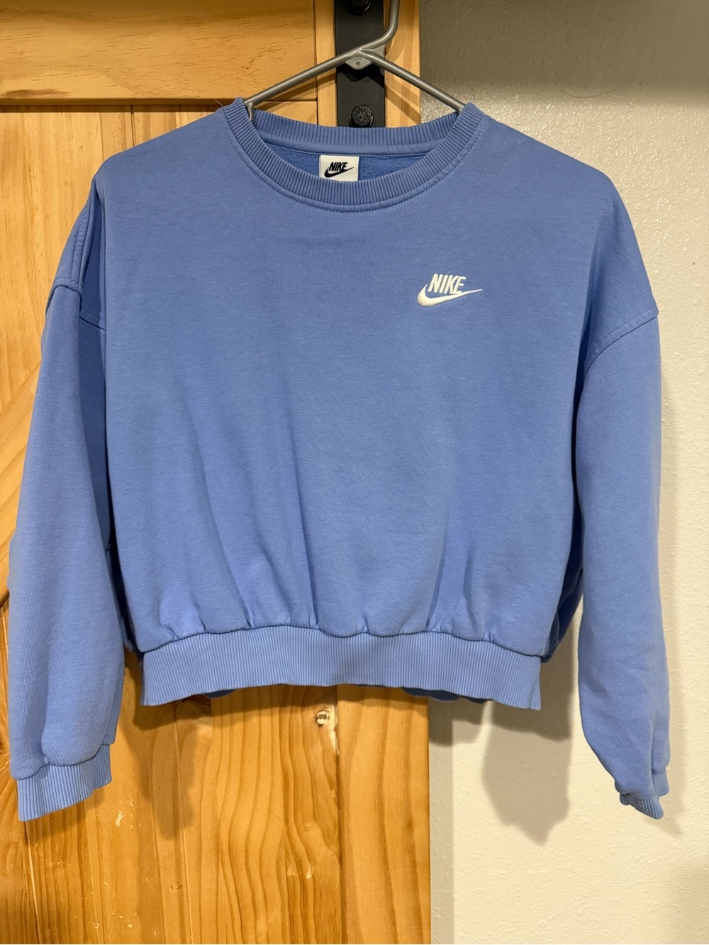 Girls NIKE sweatshirt.